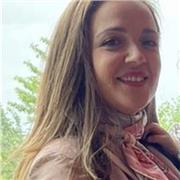 Salve , 
sono un'insegnante di Filosofia e scienze umane impartisco lezioni private d’Italiano, Storia, Filosofia e Scienze umane a partire dai bimbi delle scuole elementari fino ad arrivare ai ragazzi delle superiori. Contattatemi senza impegno, illustra